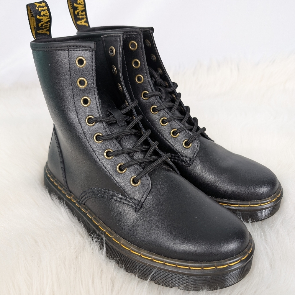 Dr. Martens NWOT Zavala leather combat boots, women's size 8, men's size 7,black